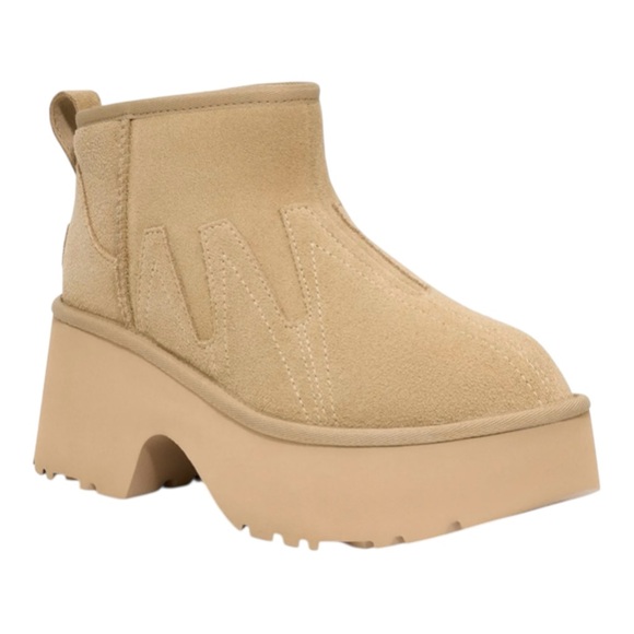 UGG® Women's Ultra Mini New Heights Sunwave Boots. NEW US 10 - Picture 1 of 8